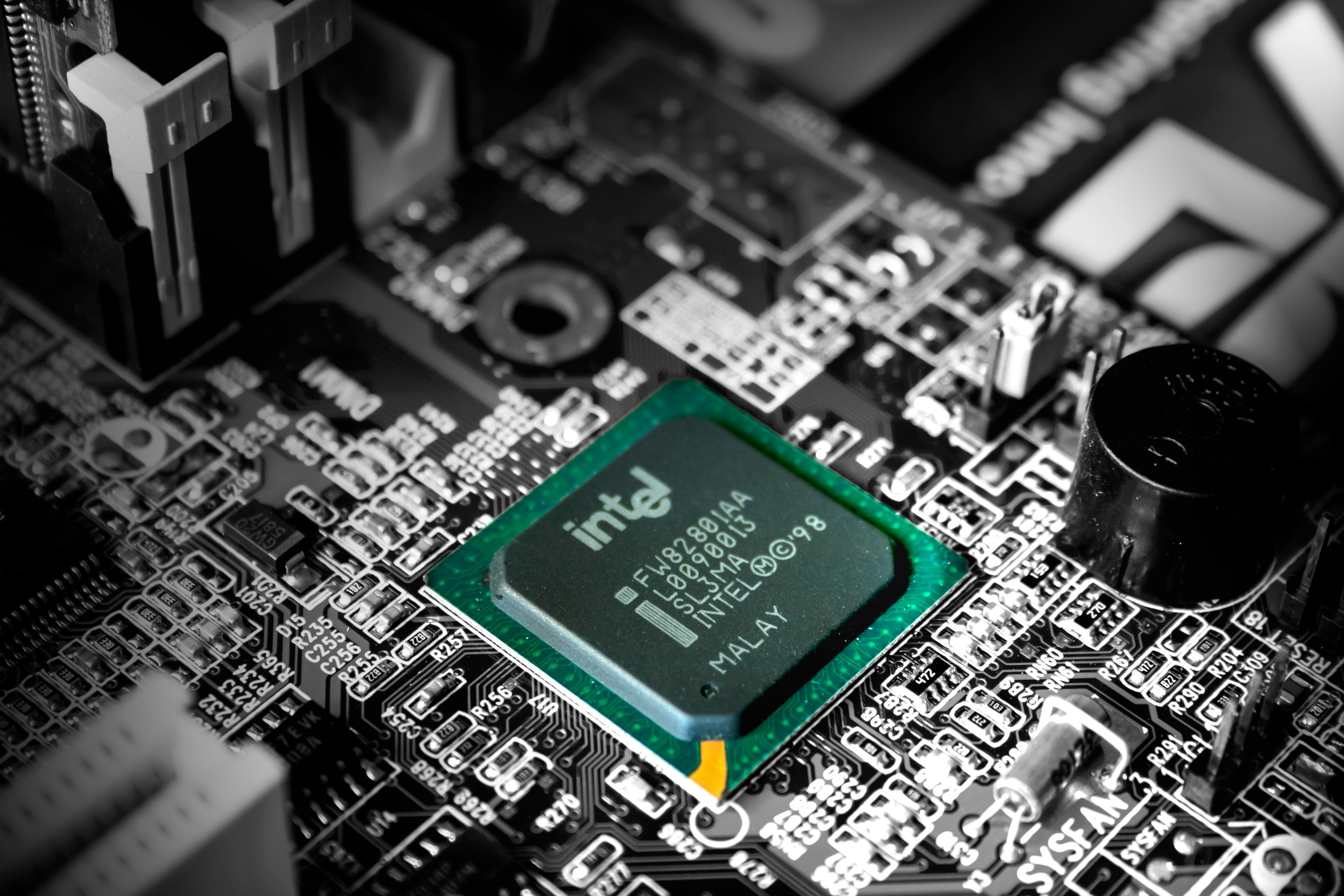 What Is a Processor (CPU) and How Do You Choose the Best One for Your Needs
