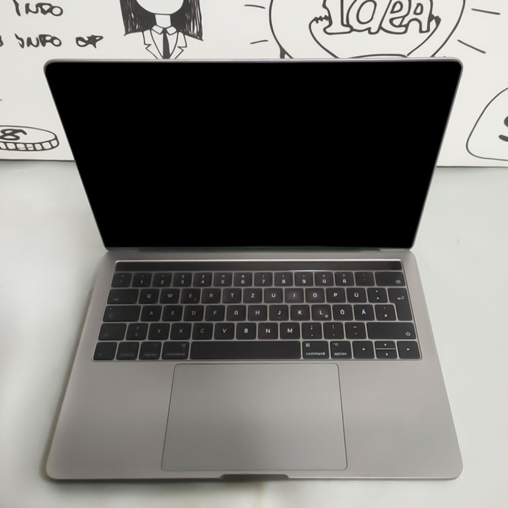 لاب توب ابل MacBook Pro 2017 (انتل كور i5 - رام 8 جيجابايت DDR3 - هارد 250 جيجابايت SSD - انتل Iris Plus 650 جرافيكس - شاشة 13.3 بوصة 2K - كاميرا) استعمال خارج
