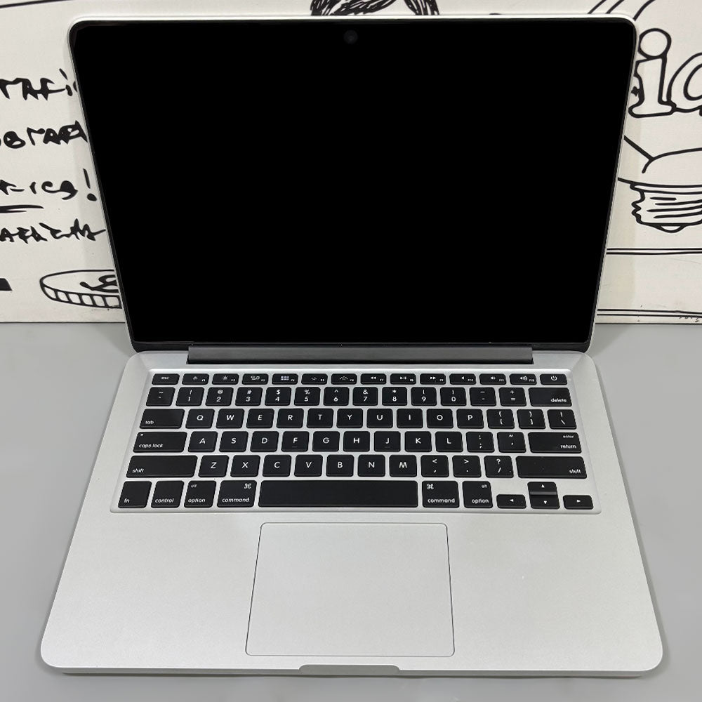 Apple MacBook Pro 12.1 Laptop (Intel Core i5-5287U- 8GB DDR3 - SSD 500GB - Intel Iris Graphics - 13.3 Inch WQXGA - Cam)