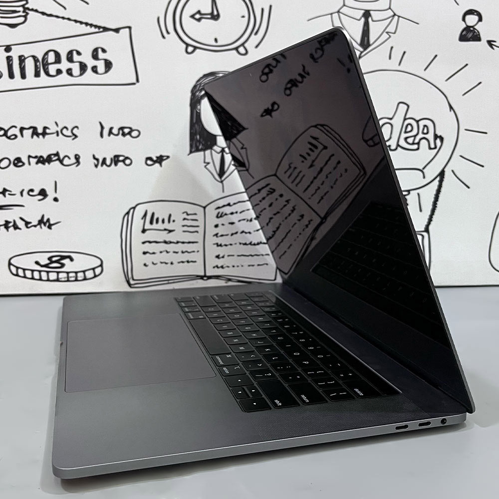 لاب توب ابل MacBook Pro 15.1 2019 (انتل كور i9 - رام 32 جيجابايت DDR4 - هارد 1 تيرابايت SSD - اي ام دي راديون جرافيكس 4 جيجابايت Pro 555X - شاشة 15.4 بوصة WQXGA+ - كاميرا) استعمال خارج
