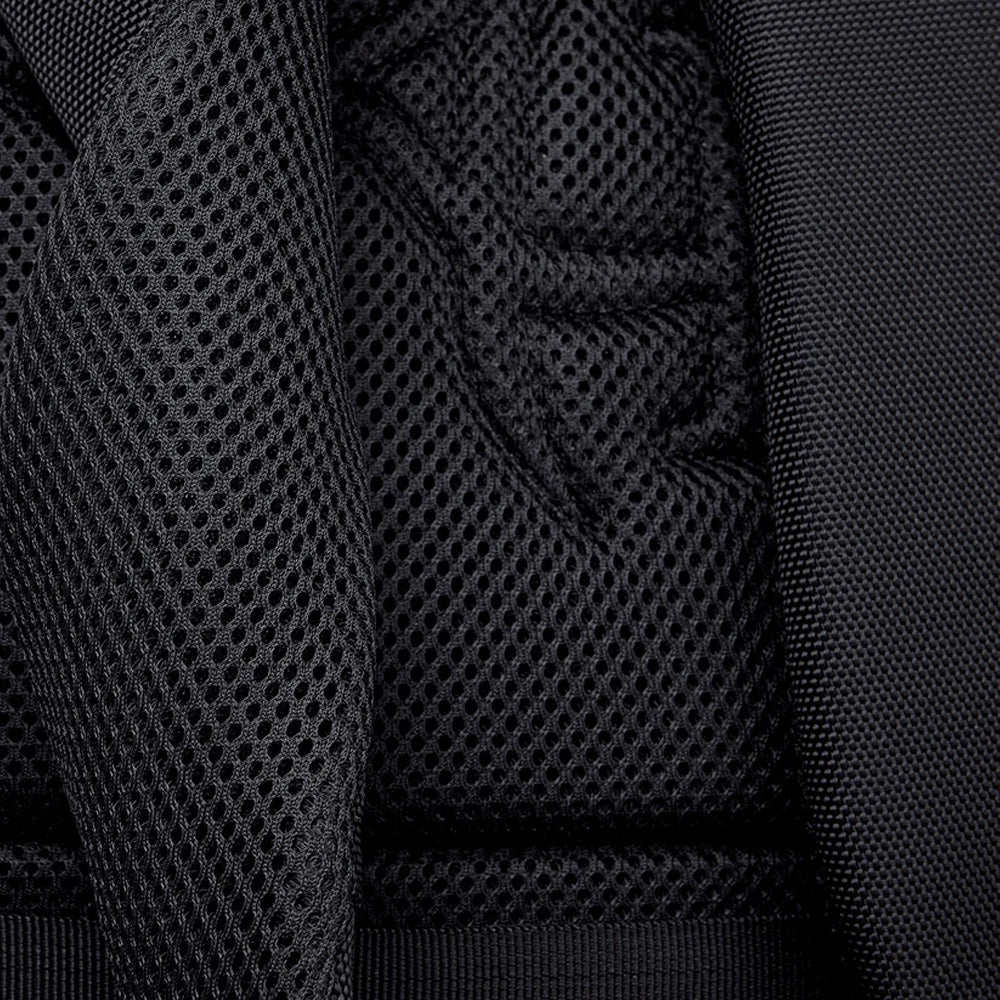 شنطة لاب توب ظهر أركتك هانتر B00120C