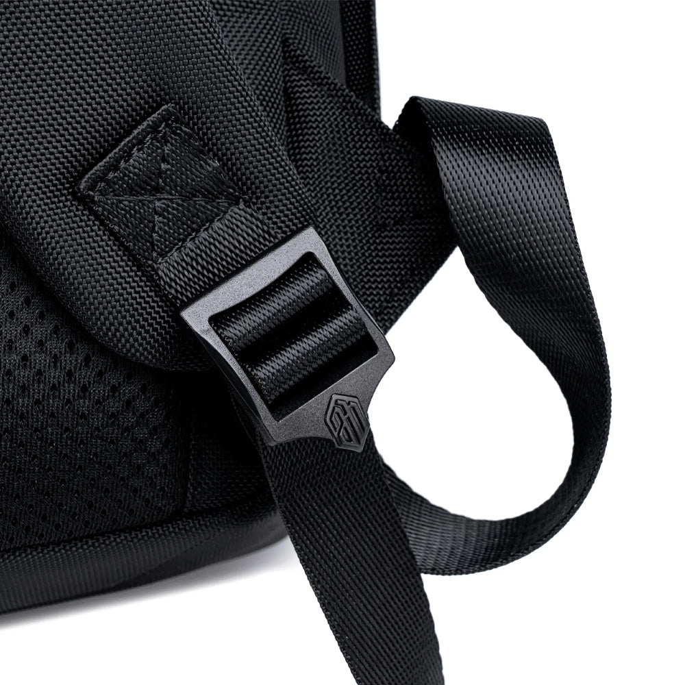 شنطة أركتك هانتر B00670