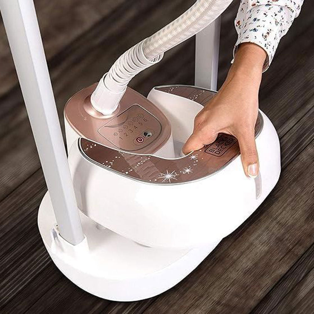 Black + Decker 2 Pole Digital Garment Steamer With Ironing GSTD2075-B5 2L 2000W