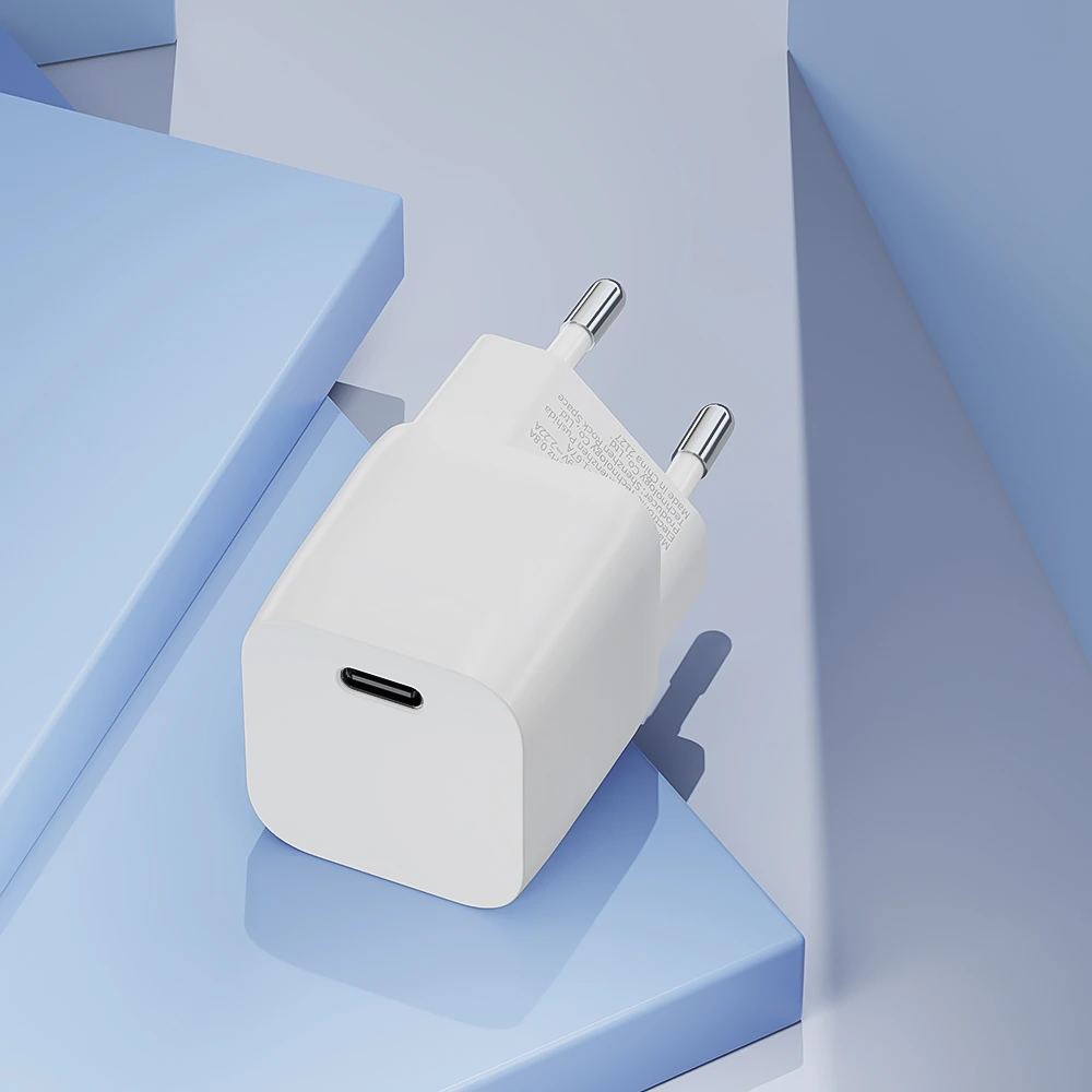 شاحن حائط كوجر بمنفذ تايب سي بقوة 20 وات شحن سريع HX2 CUBE PD - ابيض