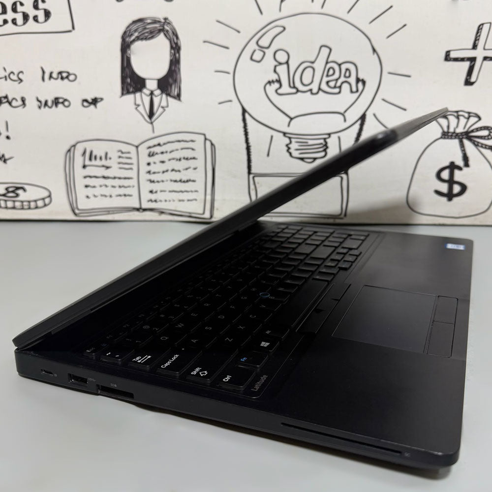 Dell Latitude 5580 Laptop (Intel Core i5-7440HQ - 8GB DDR4 - SSD 256GB - Intel HD Graphics - 15.6 Inch HD) Original Used