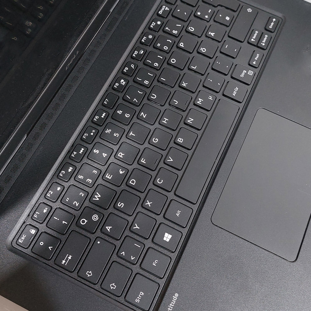 لاب توب ديل Latitude 3480 (انتل كور i5-7200U - رام 8 جيجابايت M.2 256GB - DDR4 - انتل HD جرافيكس - شاشة 14.0 بوصة HD - كاميرا) استعمال خارج