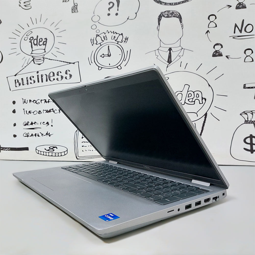 لاب توب ديل Latitude 5521 (انتل كور i5-11500H - رام 16 جيجابايت M.2 256GB - DDR4 - انتل UHD جرافيكس - شاشة 15.6 بوصة FHD - كاميرا) استعمال خارج