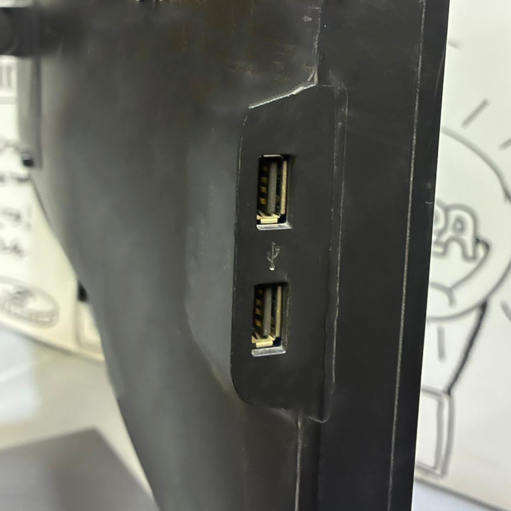 شاشة ديل P2412H مسطحة 24 بوصة LED (استعمال خارج)