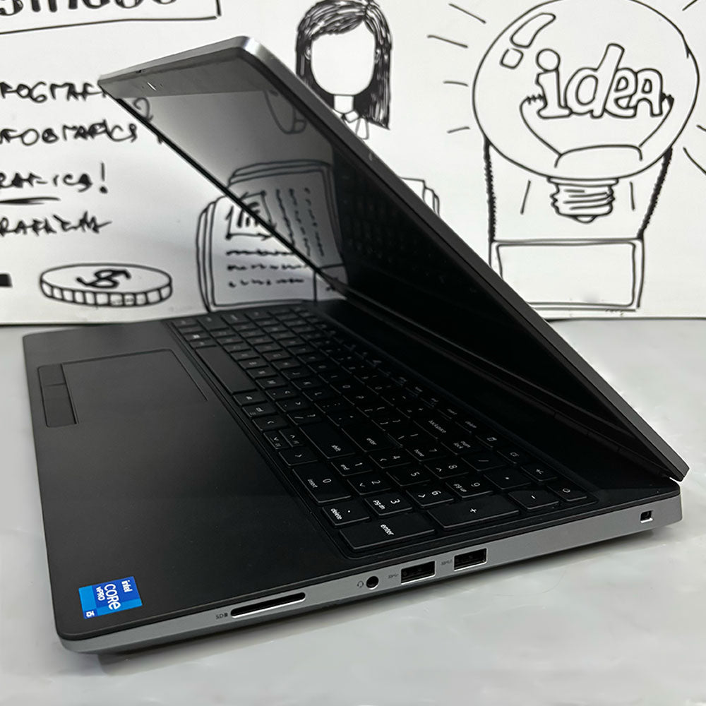 Dell Precision 7560 Mobile Workstation Laptop (Intel Core i9-11950H - 16GB DDR4 - M.2 512GB - Nvidia Quadro RTX A5000 16GB - 15.6 Inch FHD - Cam) Original Used