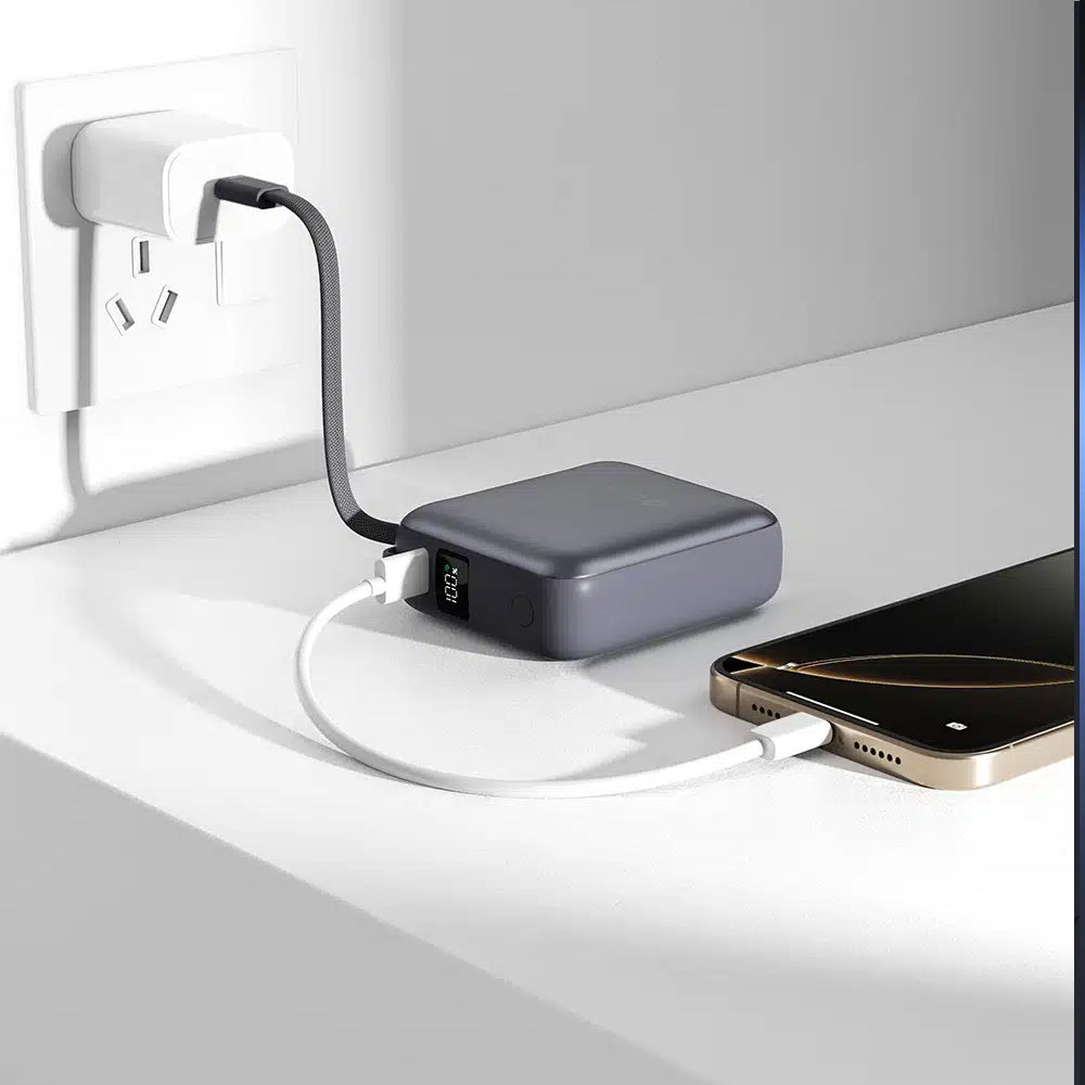 Devia Ultra 1 EP206 Power Bank Type-C 35W 10000mAh Built-in Type-C Cable - Modern Gray
