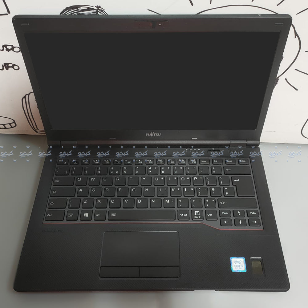 لاب توب فوجيتسو Lifebook E549 (انتل كور i5-8265U - رام 8 جيجابايت SSD 256GB - DDR4 - انتل UHD جرافيكس - شاشة 14.0 بوصة HD - كاميرا) استعمال خارج