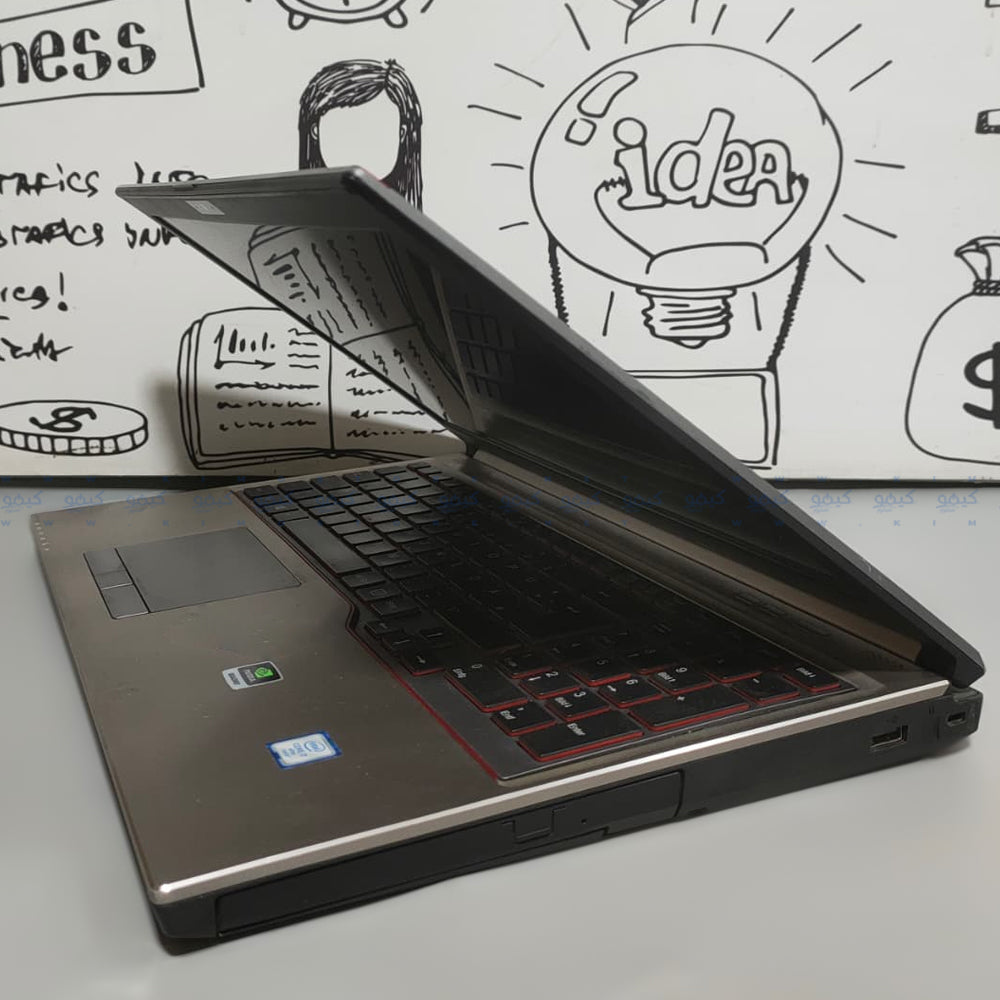 لاب توب فوجيتسو CELSIUS H760 (انتل كور i7-6820HQ - رام 8 جيجابايت SSD 256GB - DDR4 - نفيديا كوادرو M2000M 4GB - شاشة 15.6 بوصة FHD - كاميرا) استعمال خارج