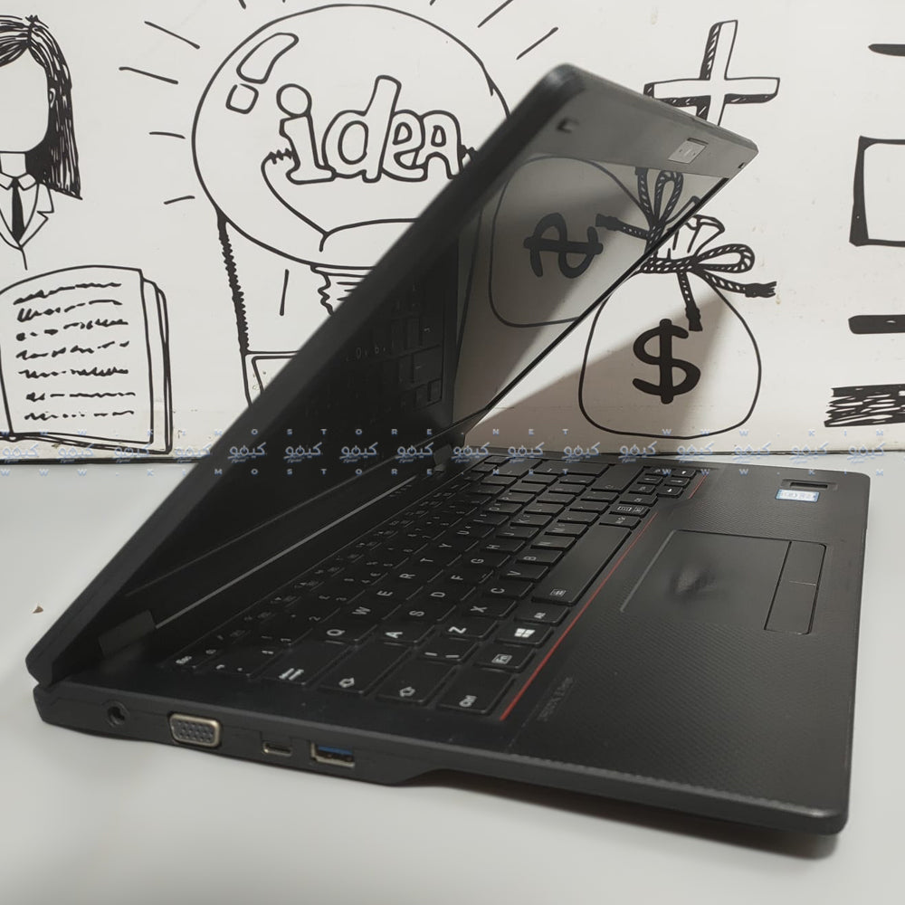لاب توب فوجيتسو Lifebook E549 (انتل كور i5-8265U - رام 8 جيجابايت SSD 256GB - DDR4 - انتل UHD جرافيكس - شاشة 14.0 بوصة HD - كاميرا) استعمال خارج