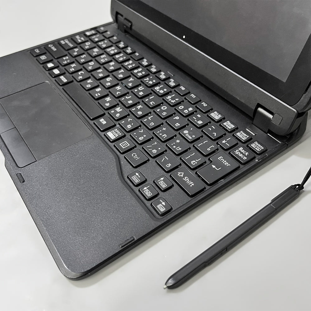 Fujitsu FARQ18011 2In1 Detachable Tab (Intel Atom X5-Z8550 - 4GB DDR3 - eMMC 64GB - Intel HD Graphics - 10.1 Inch Touchscreen - Cam) Original Used