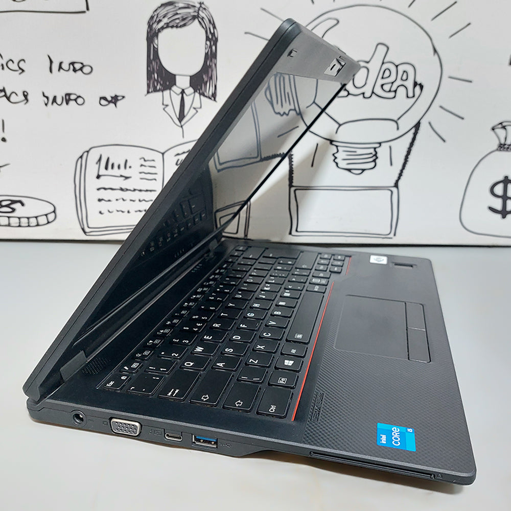 Fujitsu Lifebook E5411 Laptop (Intel Core i5-1135G7 - 8GB DDR4 - M.2 256GB - Intel Iris Xe Graphics - 14.0 Inch FHD - Cam) Original Used
