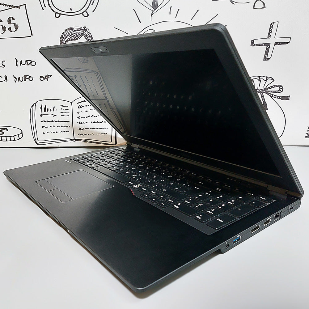 لاب توب فوجيتسو Lifebook E549 (انتل كور i5-8265U - رام 8 جيجابايت SSD 256GB - DDR4 - انتل UHD جرافيكس - شاشة 14.0 بوصة HD - كاميرا) استعمال خارج