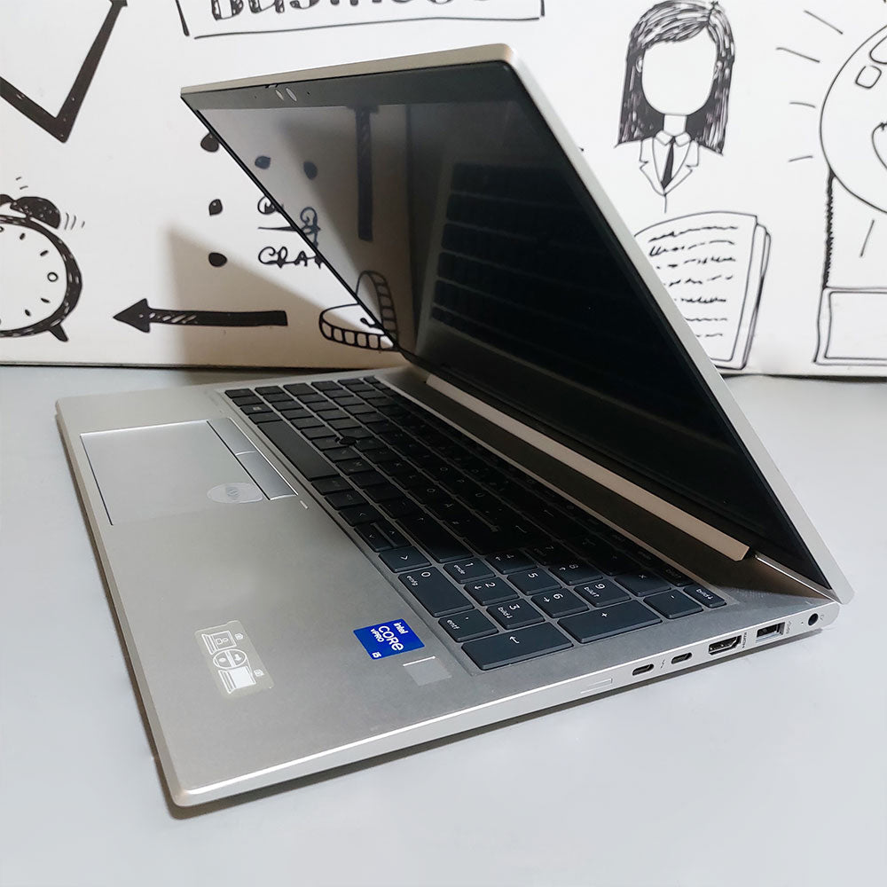 لاب توب اتش بى EliteBook 850 G7 (انتل كور i5-10210U - رام 8 جيجابايت DDR4 - هارد 512 جيجابايت M.2 - انتل UHD جرافيكس - شاشة 15.6 بوصة FHD IPS - كاميرا) استعمال خارج