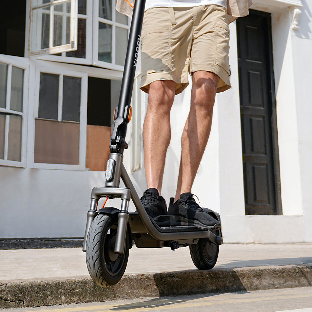 سكوتر كهربائي شاومي 6 Lite - أسود