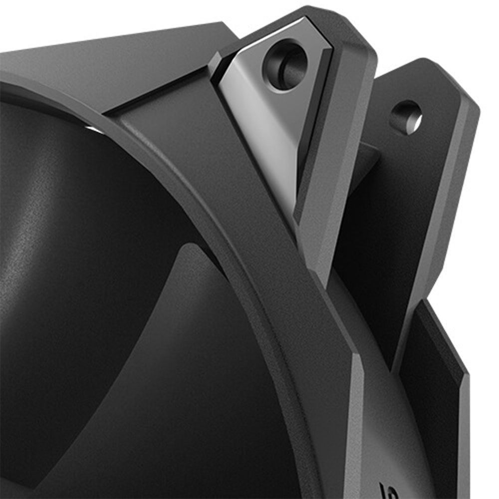 مروحة كيسه انتيك 3 قطع STORM T3 140 ARGB - أسود