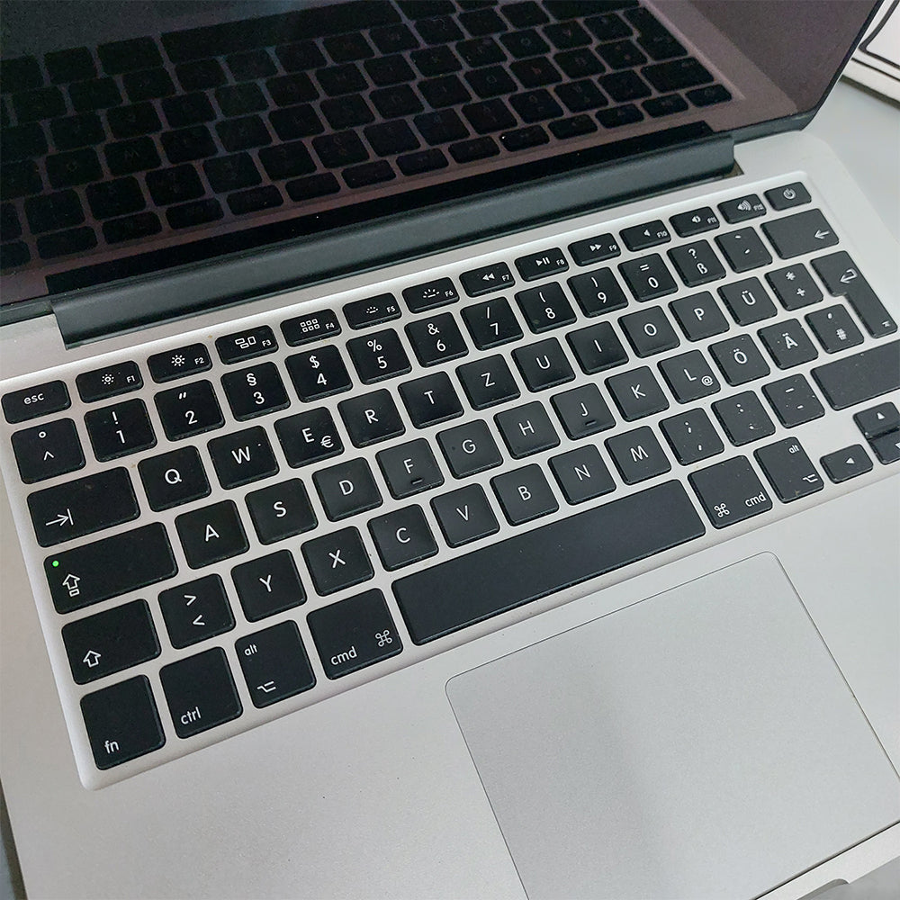 Apple MacBook Pro 11.1 2014 Laptop (Intel Core i5 - 16GB DDR3 - SSD 250GB - Intel Iris Graphics - 13.3 Inch 2K - Cam) Original Used