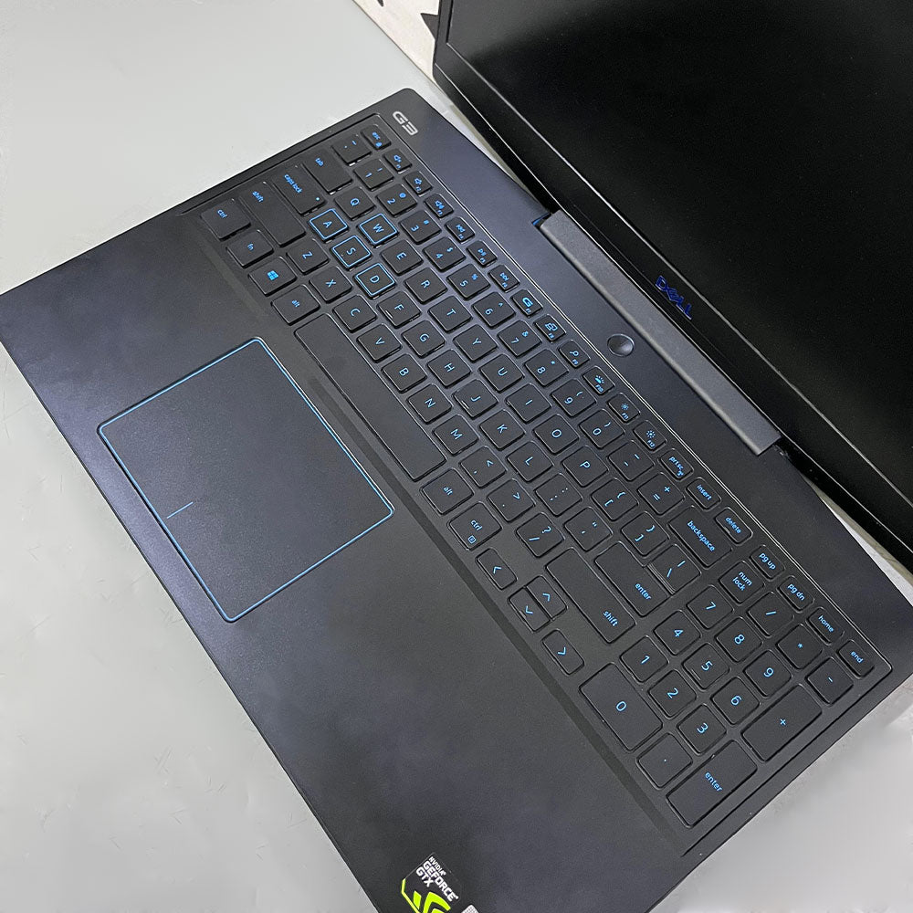 لاب توب ديل G3 3590 (انتل كور i5-9300H - رام 16 جيجابايت  - هارد 512 جيجابايت M.2 - نفيديا جيفورس GTX 1650 4GB - شاشة 15.6 بوصة FHD - كاميرا) استعمال خارج
