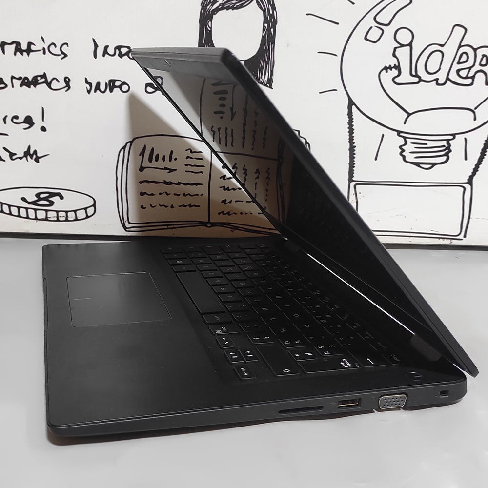 لاب توب ديل Latitude 3400 (انتل كور I3-8145U - رام 4 جيجابايت DDR4 - هارد 128 جيجابايت M.2 - انتل UHD جرافيكس - شاشة 14.0 بوصة HD - كاميرا) استعمال خارج