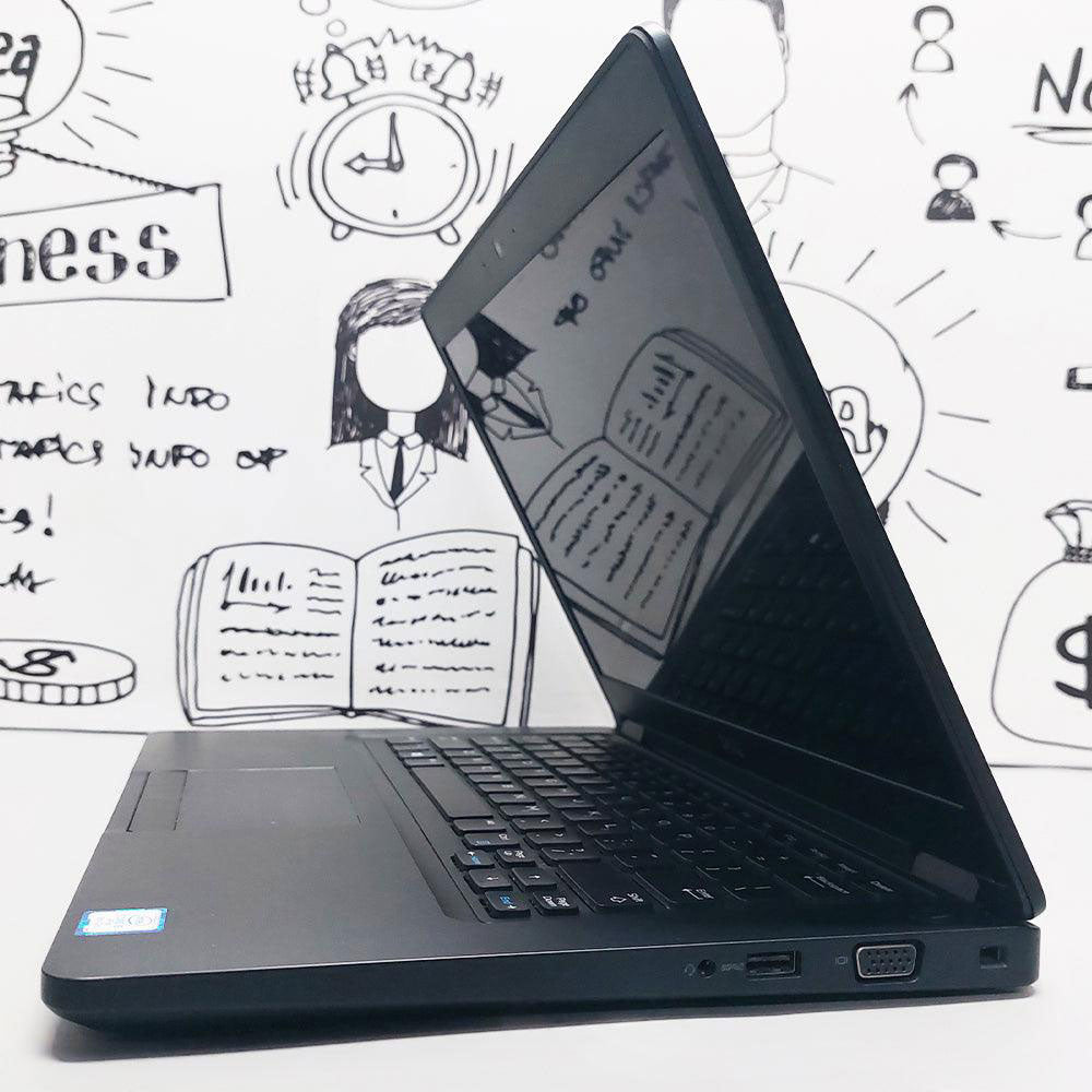 لاب توب ديل Latitude 5490 (انتل كور i7-8650U - رام 8 جيجابايت M.2 256GB - DDR4 - نفيديا جيفورس MX130 2GB - شاشة 14.0 بوصة HD - كاميرا) استعمال خارج