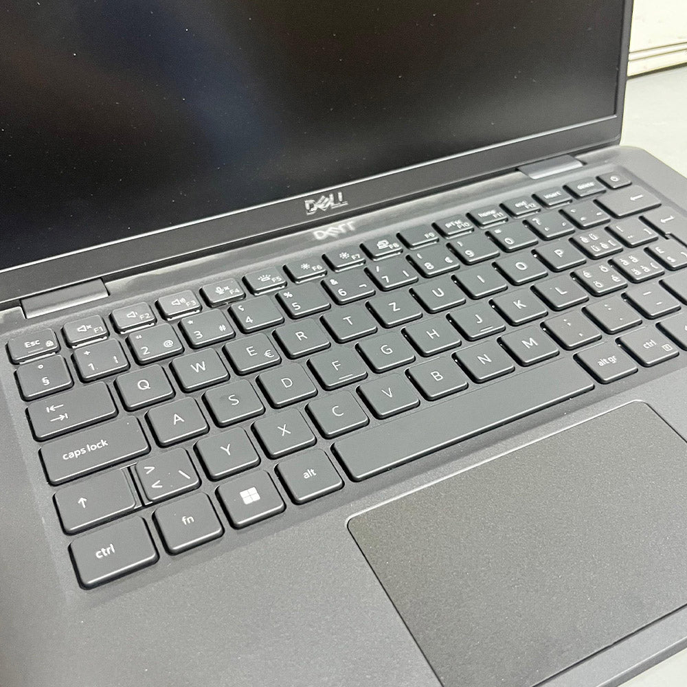 Dell Latitude 7330 Laptop (Intel Core i7-1265U - 16GB DDR4 - M.2 512GB - Intel Iris Xe Graphics - 13.3 Inch FHD - Cam) Original Used
