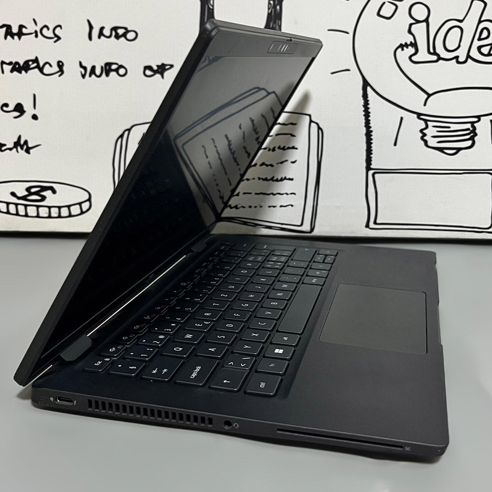 Dell Latitude 7330 Laptop (Intel Core i7-1265U - 16GB DDR4 - M.2 512GB - Intel Iris Xe Graphics - 13.3 Inch FHD - Cam) Original Used