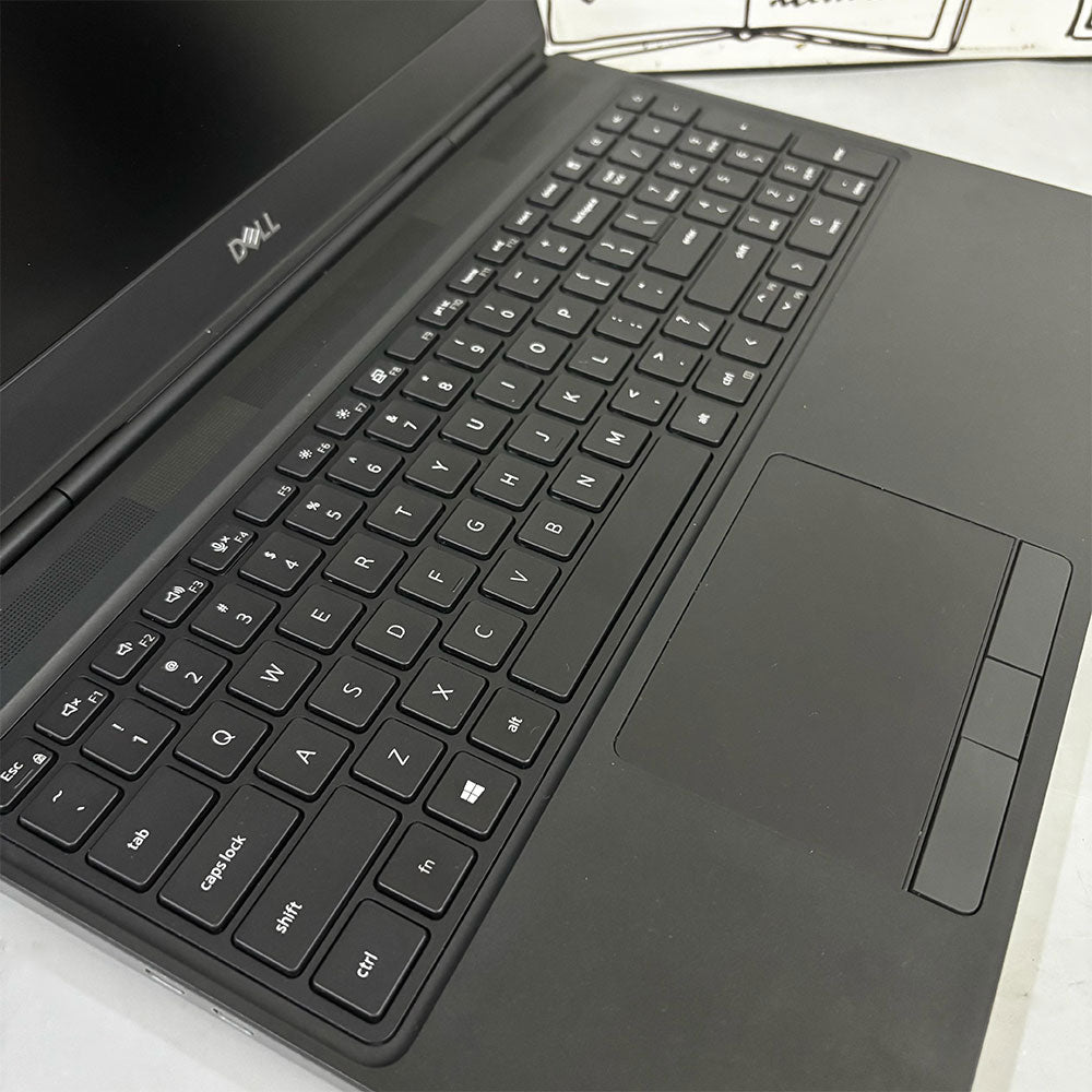 لاب توب ديل بريشين 7560 موبايل ورك ستيشن (انتل كور i7-11800H - رام 16 جيجابايت DDR4 - هارد 512 جيجابايت M.2 - نفيديا 4 جيجابايت T1200  - شاشة 15.6 بوصة FHD - كاميرا) استعمال خارج