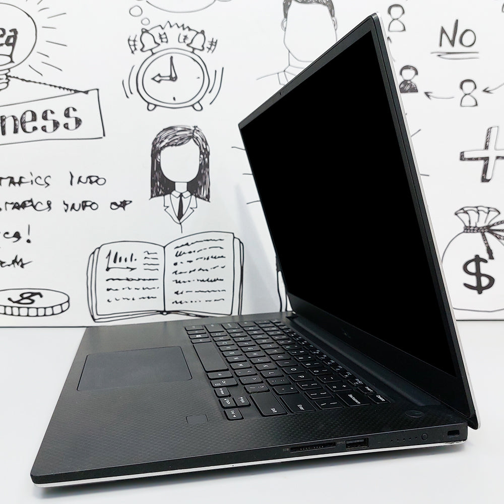 لاب توب ديل XPS 15 9560  (انتل كور i7-7700HQ  - رام 16 جيجابايت DDR4 - هارد 512 جيجابايت M.2 - نيفيديا 4 جيجا GTX 1050 جرافيكس - شاشة 15.6 بوصة FHD - كاميرا) استعمال خارج