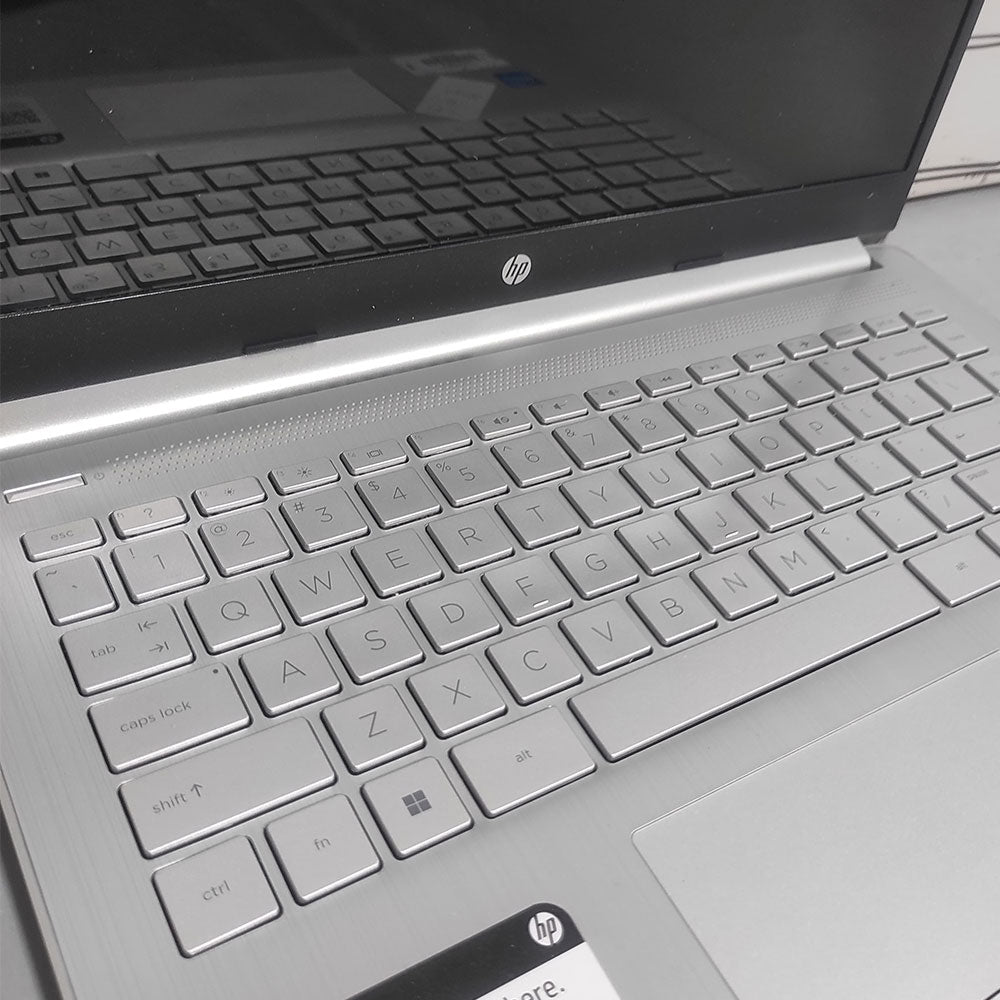 HP 14-DQ2031WM Laptop (Intel Core i3-1115G4 - 4GB DDR4 - M.2 128GB - Intel UHD Graphics - 14.0 Inch HD - Cam) Original Used