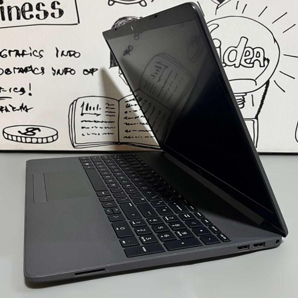 HP 255 G8 Laptop (AMD Ryzen 5 5500U - 8GB DDR4 - M.2 NVMe 256GB - AMD Radeon Graphics - 15.6 Inch FHD - Cam) Original Used