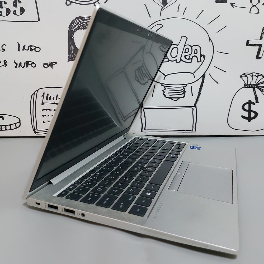 لاب توب اتش بى EliteBook 840 G8 (انتل كور i7-1185G7 - رام 32 جيجابايت DDR4 - هارد 512 جيجابايت M.2 - انتل Iris Xe جرافيكس- شاشة 14.0 بوصة FHD IPS - كاميرا) استعمال خارج