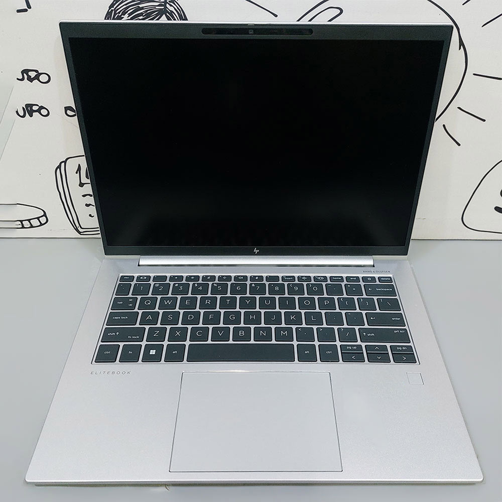 لاب توب اتش بى EliteBook 840 G9 Notebook (انتل كور i7-1265U - رام 32 جيجابايت DDR5 - هارد 512 جيجابايت M.2 - انتل Iris Xe جرافيكس- شاشة 14.0 بوصة FHD تاتش سكرين - كاميرا) استعمال خارج