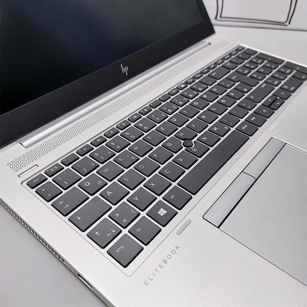 لاب توب اتش بى EliteBook 850 G5 (انتل كور i7-8550U - رام 8 جيجابايت DDR4 - هارد 256 جيجابايت M.2 - انتل UHD جرافيكس- شاشة 15.6 بوصة FHD IPS - كاميرا) استعمال خارج