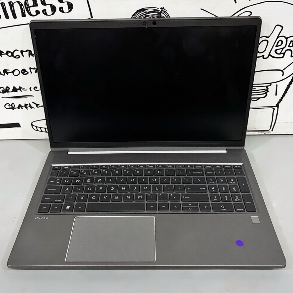 لاب توب اتش بى ZBook Power 15 G9 موبايل ورك ستيشن (انتل كور i7-12800H - رام 16 جيجابايت DDR4 - هارد 512 جيجابايت M.2 - نفيديا كوادرو 4 جيجابايت RTX A1000 - شاشة 15.6 بوصة FHD - كاميرا) استعمال خارج