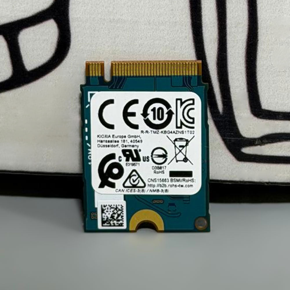 هارد درايف كيوكسيا 256 جيجابايت KBG40ZNS NVMe PCIe M.2 2230 SSD (استعمال خارج)