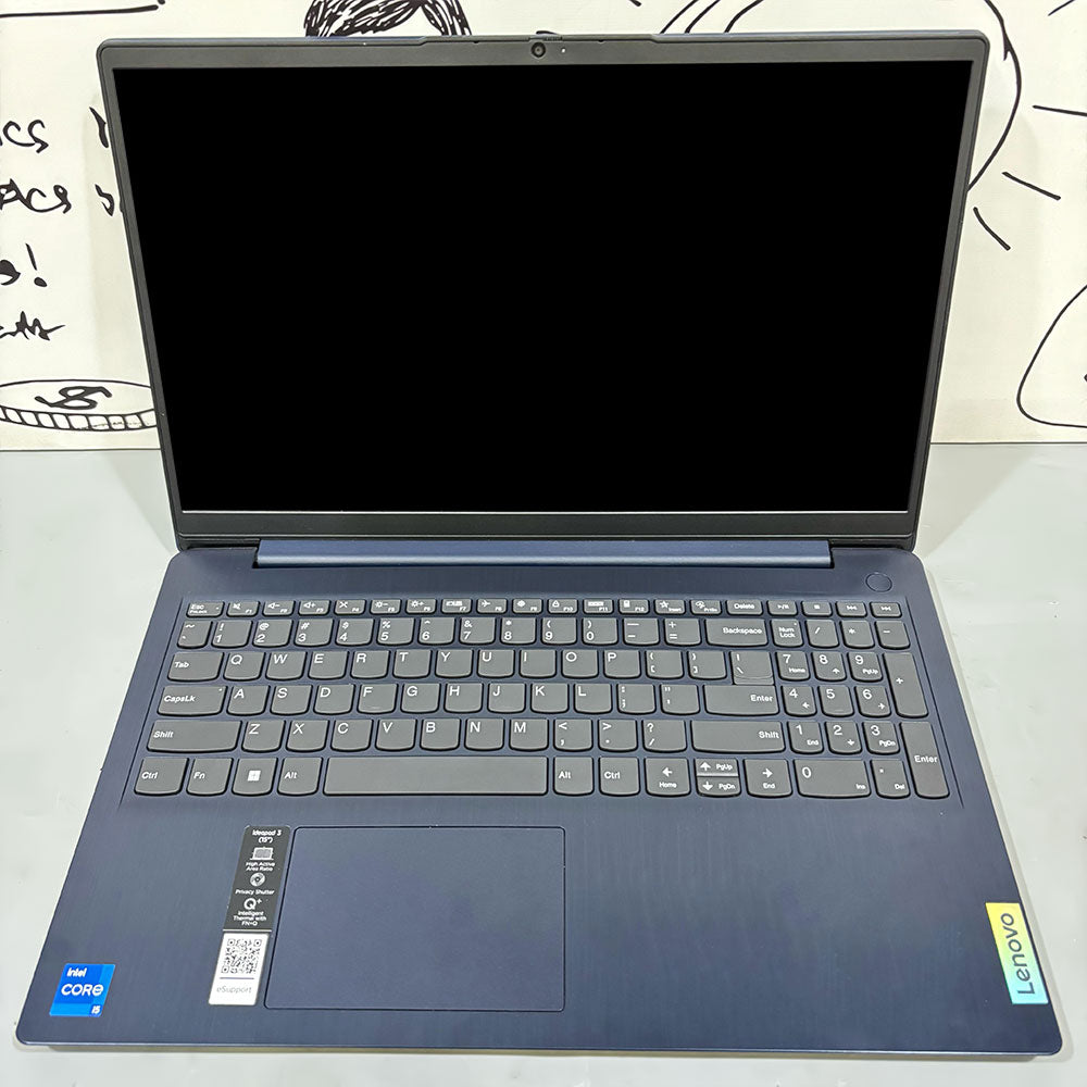 لاب توب لينوفو IdeaPad 3 15ITL6 (انتل كور i5-1155G7 - رام 8 جيجابايت M.2 256GB - DDR4 - انتل Iris Xe جرافيكس - شاشة 15.6 بوصة FHD تاتش سكرين - كاميرا) استعمال خارج