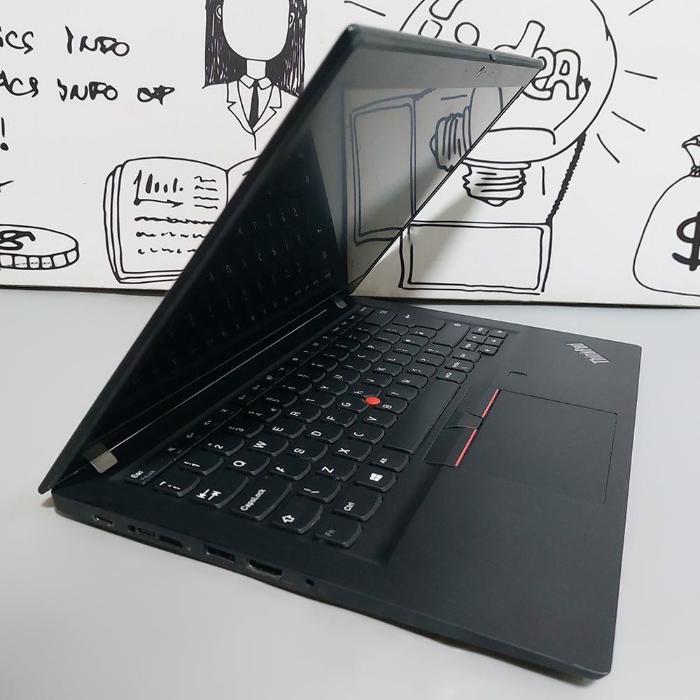 لاب توب لينوفو ThinkPad T495S (إى ام دى رايزن 7 برو 3700U - رام 16 جيجابايت M.2 256GB - DDR4 - إى ام دى راديون فيجا 10 جرافيكس 2 جيجابايت - شاشة 14.0 بوصة FHD - كاميرا) استعمال خارج