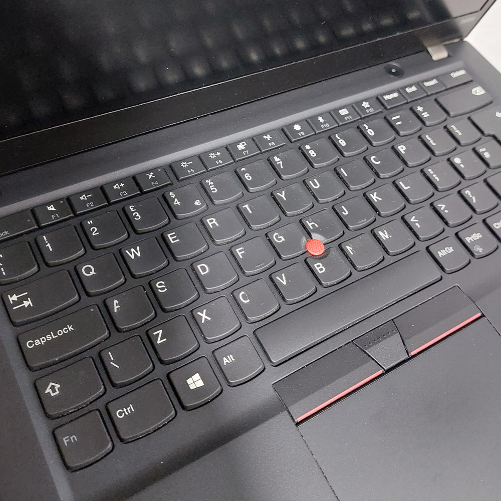 لاب توب لينوفو ThinkPad T495S (إى ام دى رايزن 7 برو 3700U - رام 16 جيجابايت M.2 256GB - DDR4 - إى ام دى راديون فيجا 10 جرافيكس 2 جيجابايت - شاشة 14.0 بوصة FHD - كاميرا) استعمال خارج