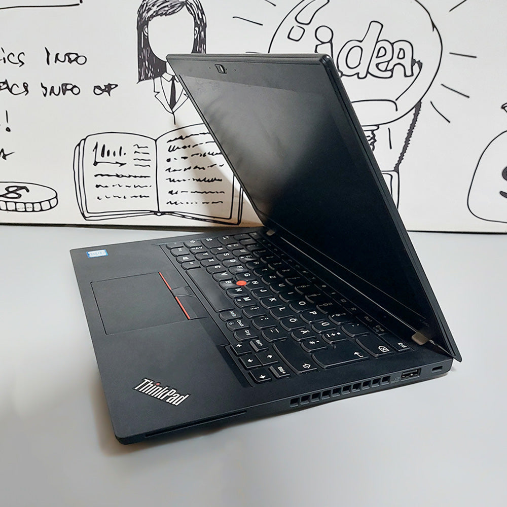 لاب توب لينوفو ThinkPad X280 استعمال خارج