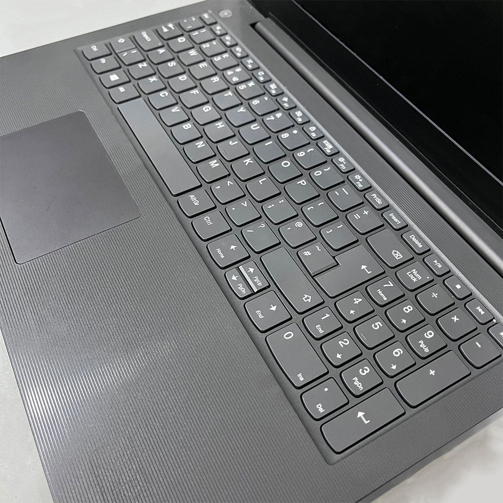 Lenovo V130-15IKB Laptop (Intel Core i5-7200U - 8GB DDR4 - SSD 256GB - Intel HD Graphics 620 - Cam - DVD RW) Original Used