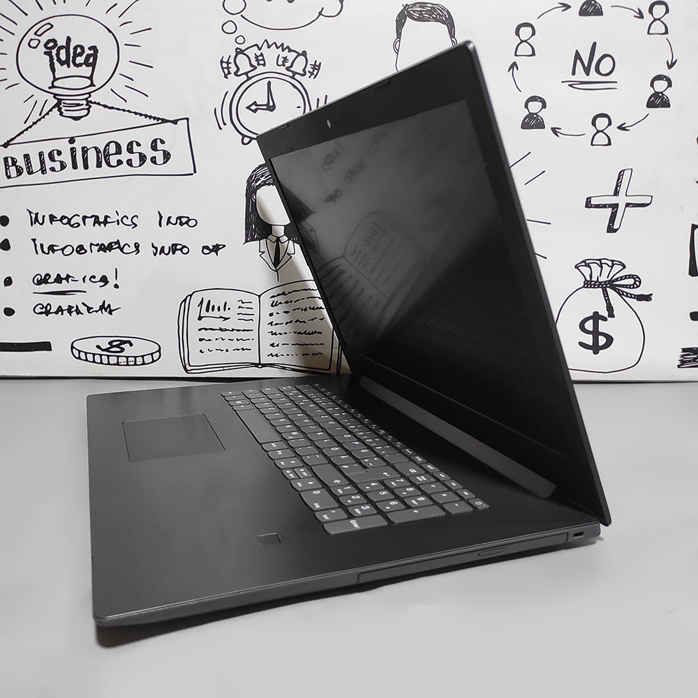 لاب توب لينوفو V320-17IKB (انتل كور i5-8250U - هارد 256 جيجابايت SSD -  انتل UHD جرافيكس 620 - شاشة 17.3 بوصة HD - كاميرا- DVD RW) استعمال خارج