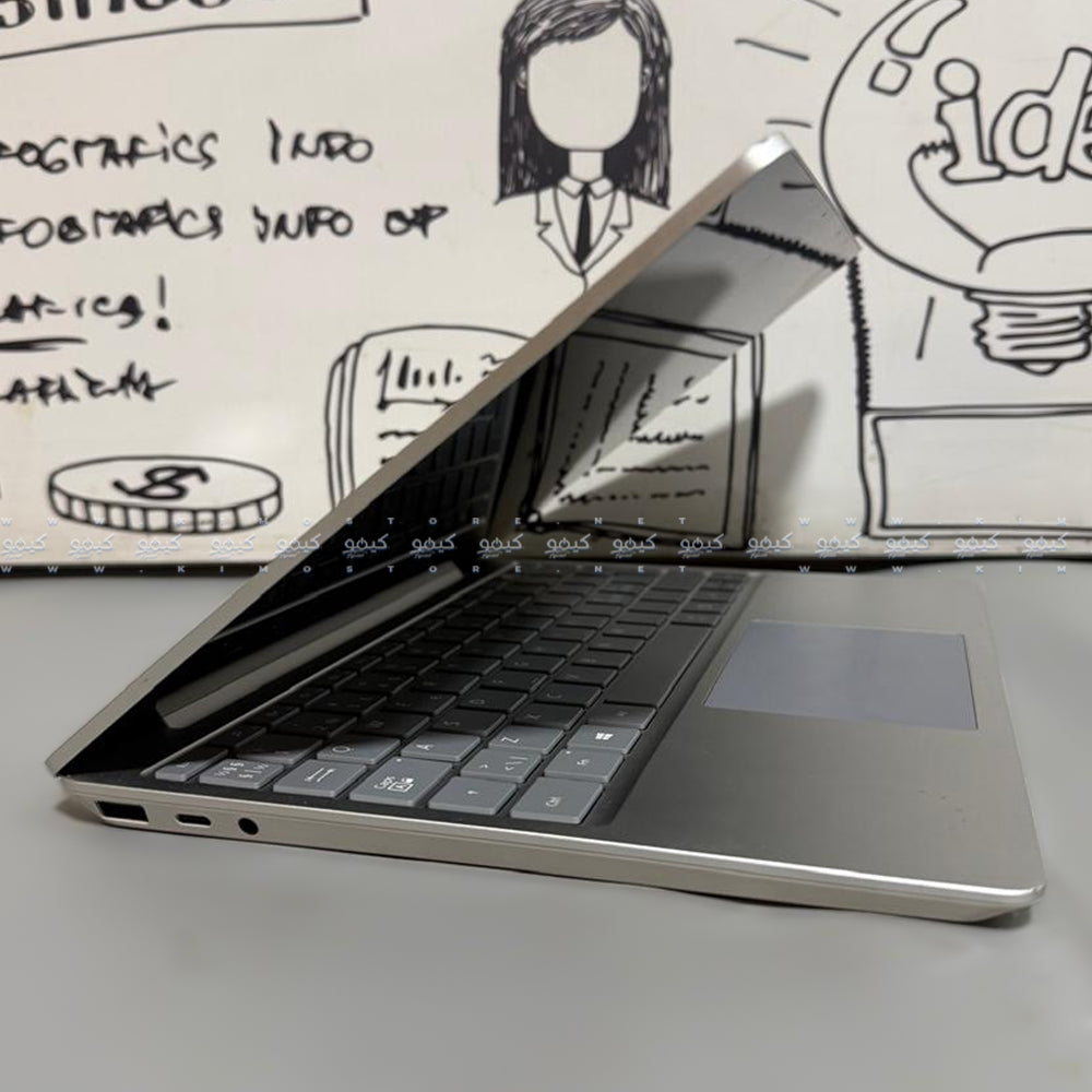 لاب توب ميكروسوفت سيرفيس Go (انتل كور i5-1035G1 - رام 8 جيجابايت M.2 128GB - DDR4 - انتل UHD جرافيكس - شاشة 12.4 بوصة 2K تاتش سكرين - كاميرا) استعمال خارج