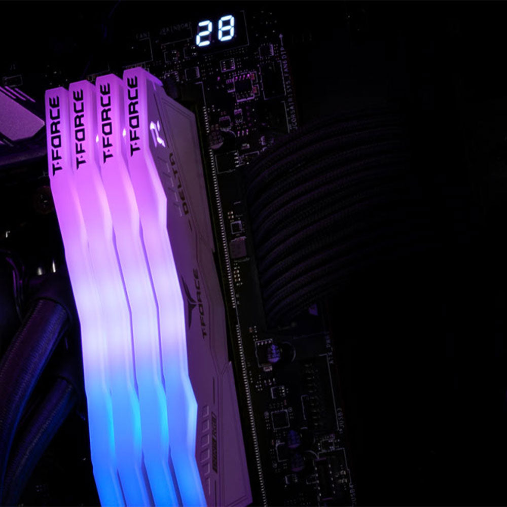 رام تيم جروب 64 جيجابايت (2×32 جيجابايت) 6000 ميجاهرتز T-FORCE DELTA DDR5 RGB