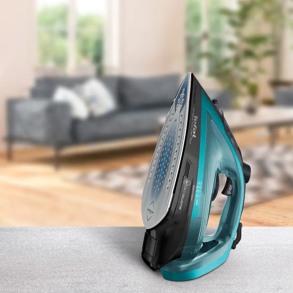 Tefal Steam Iron Ultragliss Anti-Calc Plus FV6832E0 2800W - Blue x Black