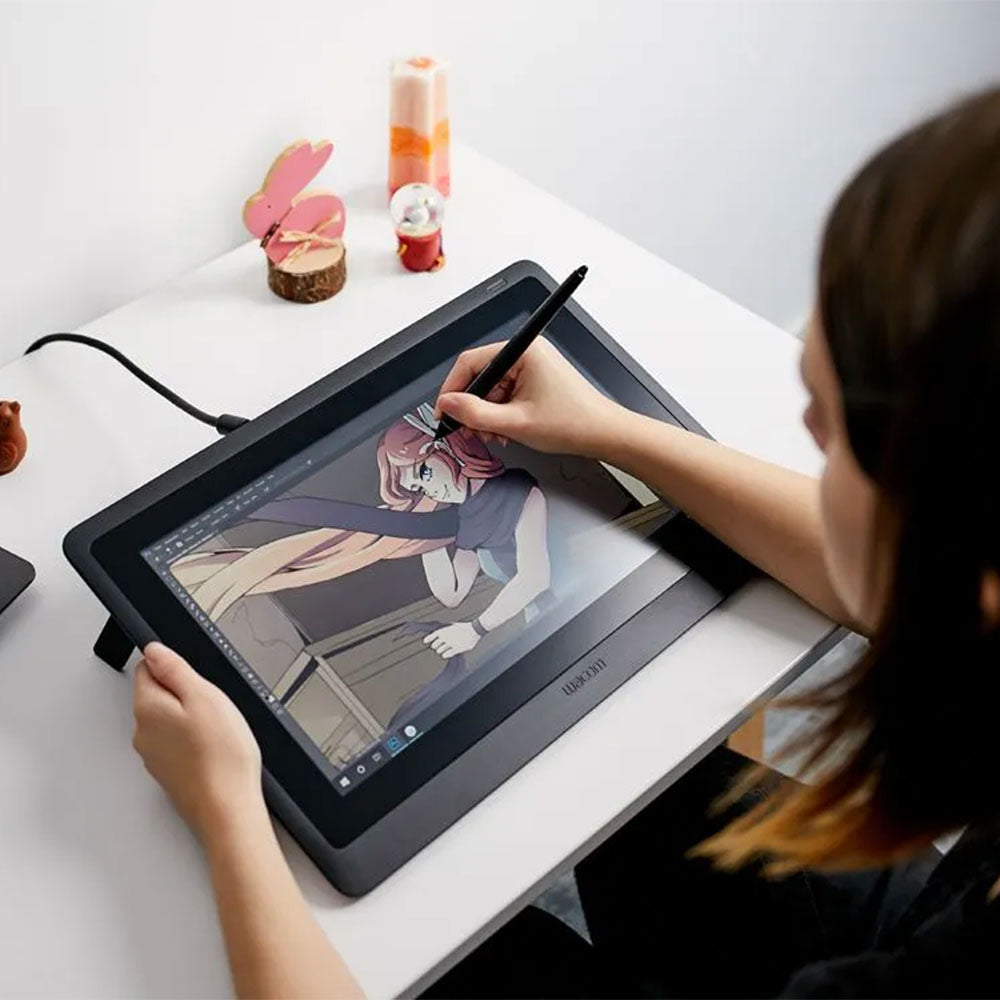 جرافيك تابلت واكوم إنتوس   Cintiq 16 DTK1660K0B - أسود